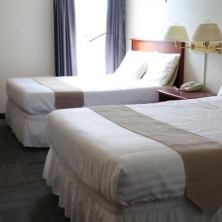 Destination Family Hotel Уайтхорс Екстериор снимка
