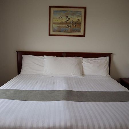 Destination Family Hotel Уайтхорс Екстериор снимка