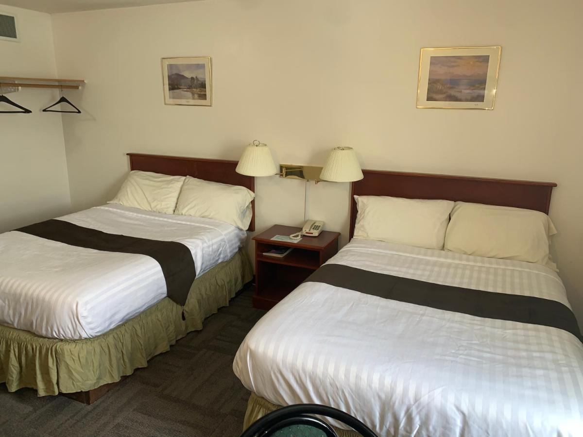 Destination Family Hotel Уайтхорс Екстериор снимка
