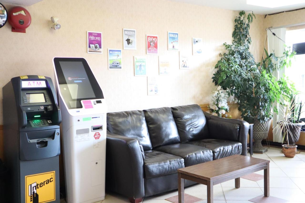 Destination Family Hotel Уайтхорс Екстериор снимка
