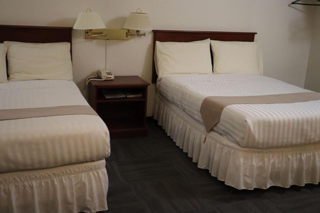 Destination Family Hotel Уайтхорс Екстериор снимка